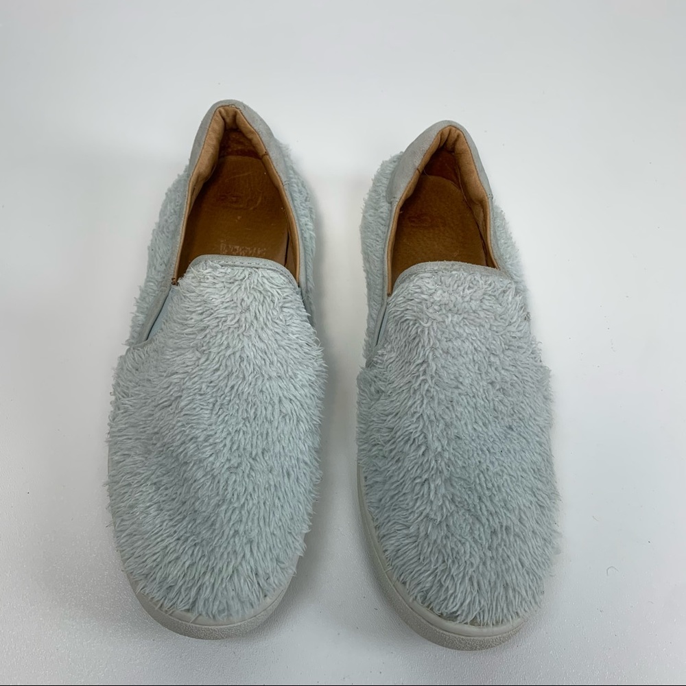 UGG Fuzzy Slip Ons Leather & Textile Light Teal Blue Size 9.5